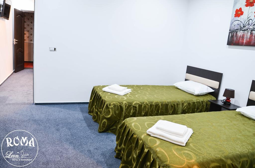 Motel - Restaurant Leon Bacau Room photo